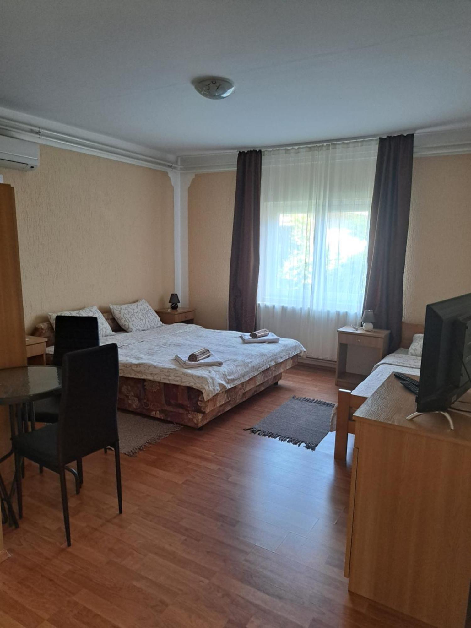 Guesthouse Kristina Palić Esterno foto